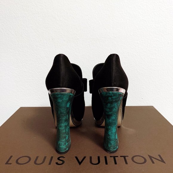 MIU MIU Black Platform Bootie - Picture 5 of 11